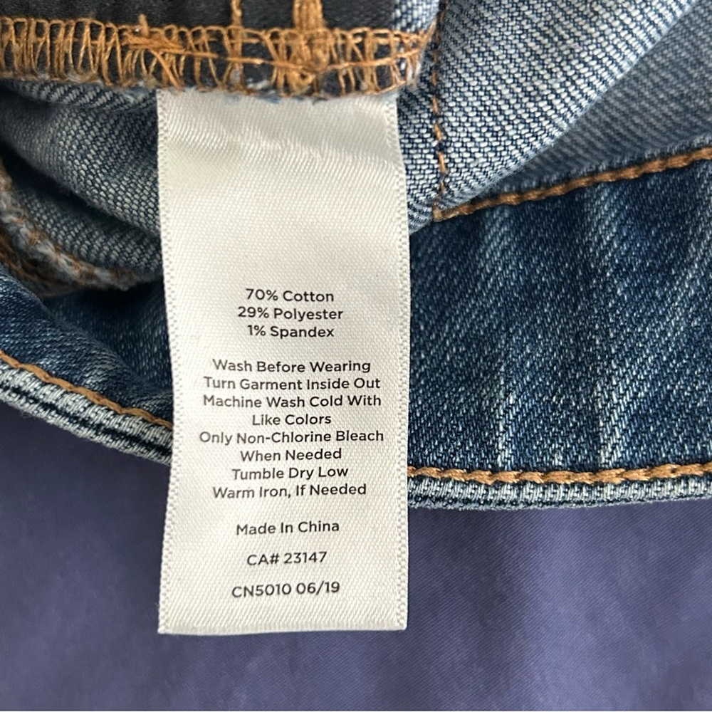 Talbots Flawless Girlfriend Short Size 4P - Picture 4 of 5